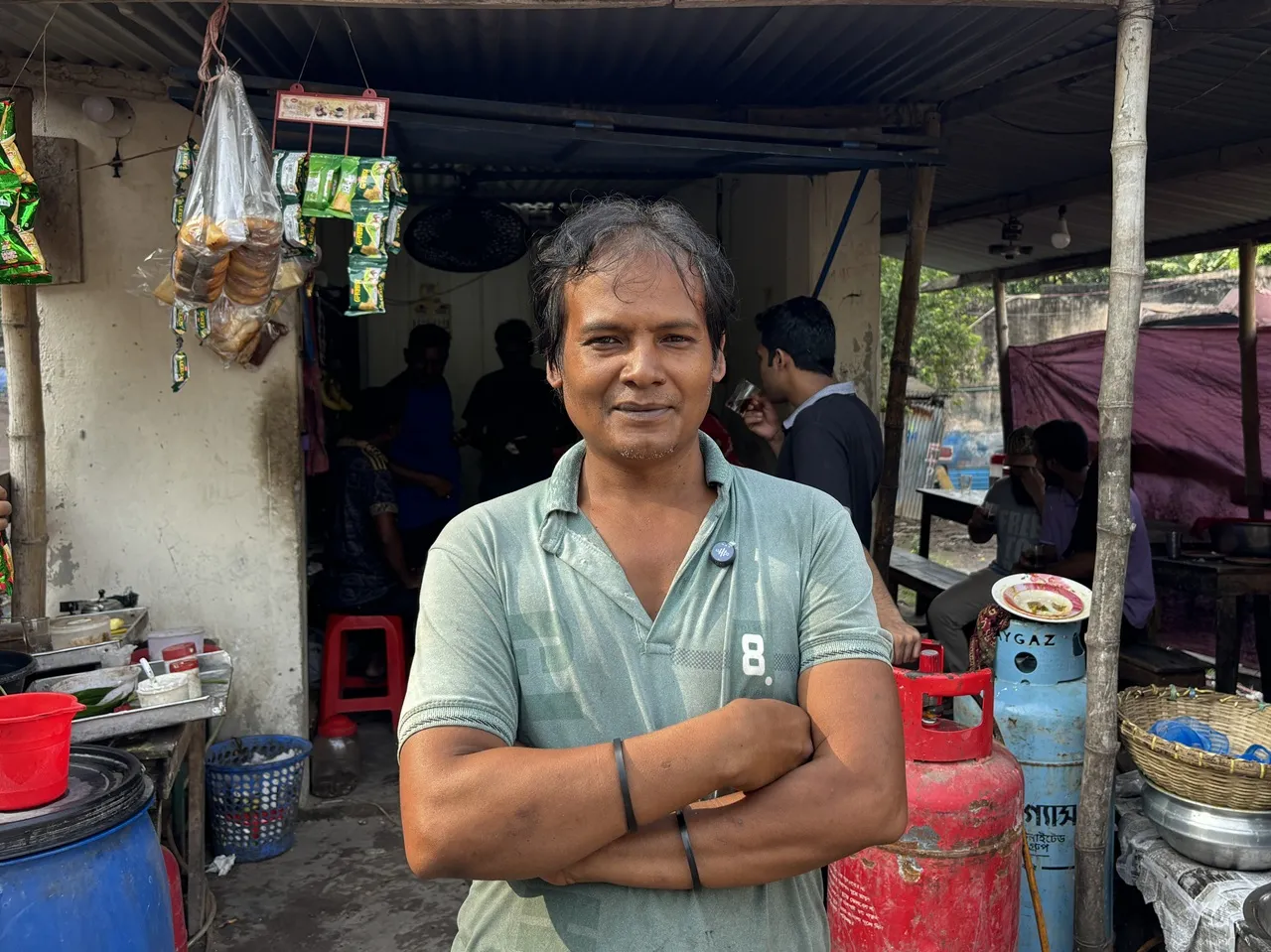 He came with nothing. Now his sons are in college. – Idris's story